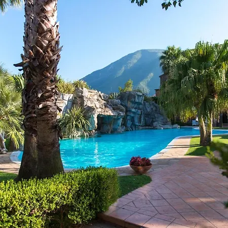 Villa Albani Hotel 4*